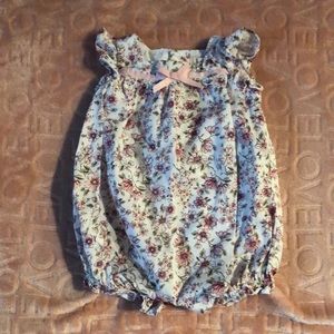 Newborn bubble outfit